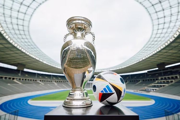 Euro là một trong các giải bóng đá lớn trên thế giới