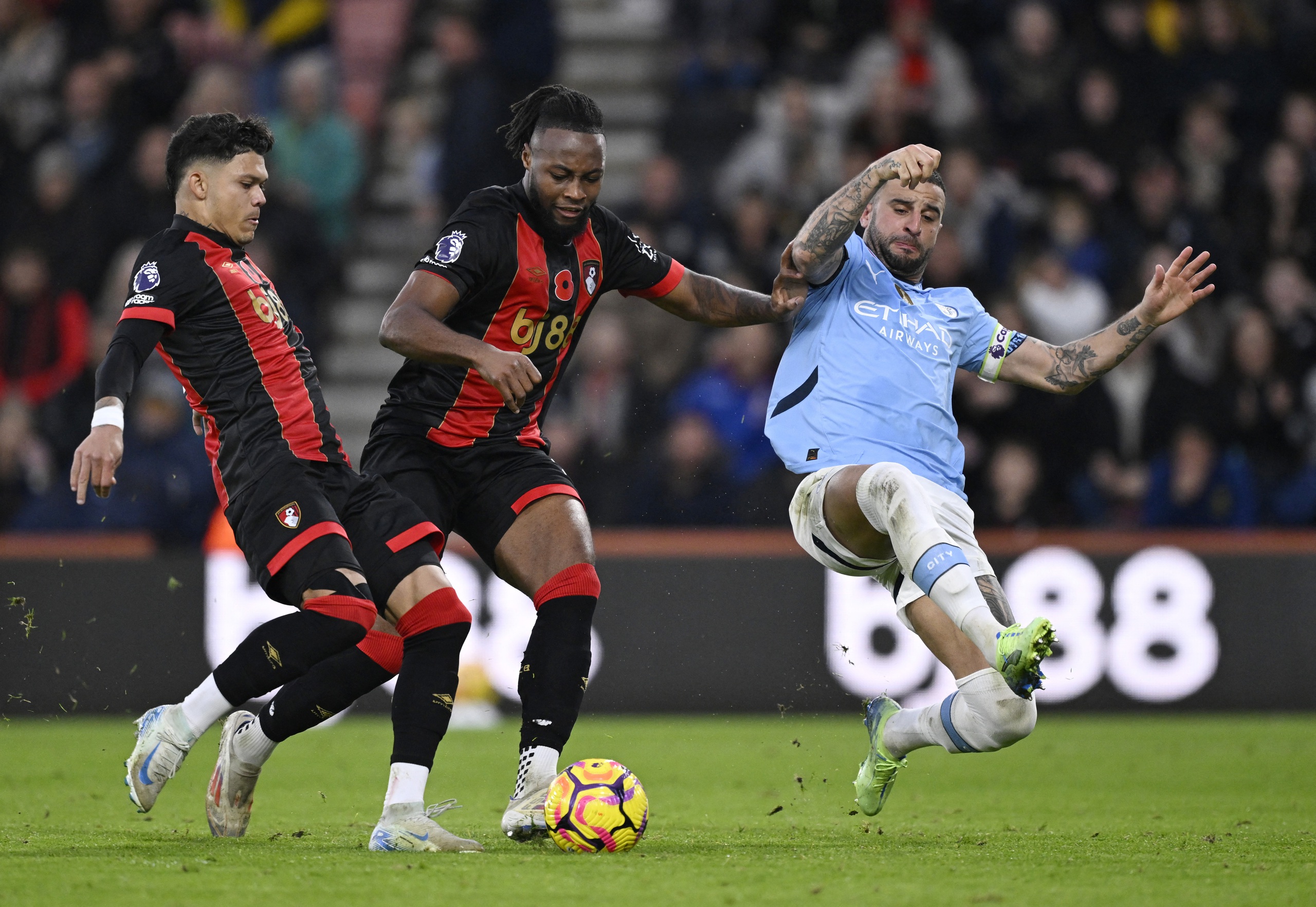 Soi kèo Bournemouth vs Man City, 22h00 ngày 02/11 - Ngoại Hạng Anh Soi kèo Bournemouth vs Man City, 22h00 ngày 02/11 - Ngoại Hạng Anh